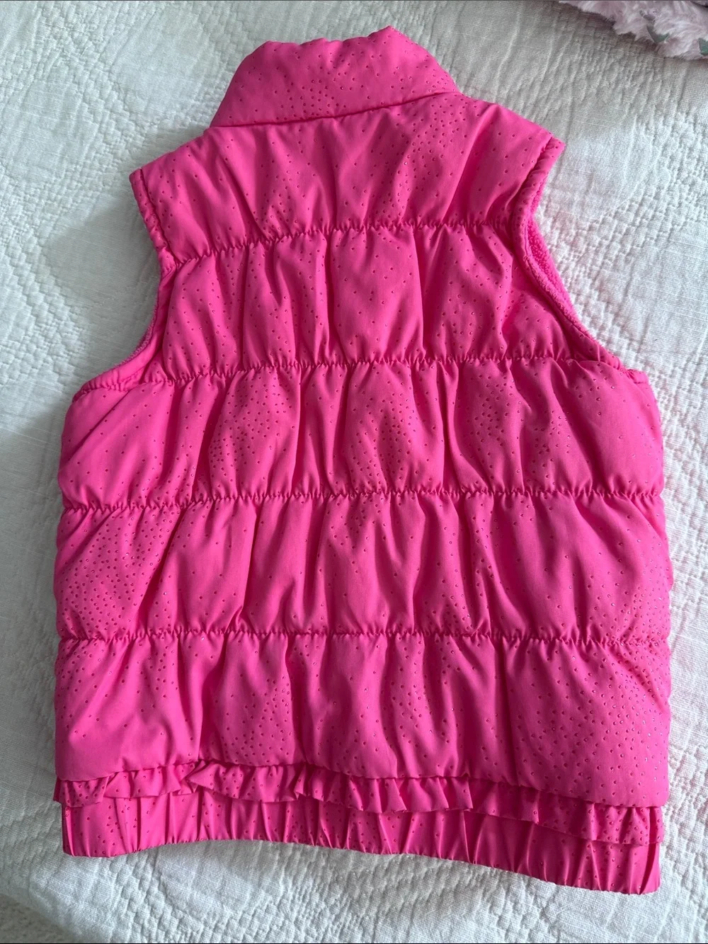 The Children’s Place Pink Quilted Puffer Vest + Heart Print Infinity Scarf 4T